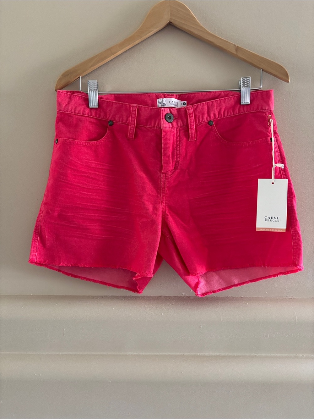 Carve Designs Oahu Shorts Watermelon. Size 4. NWT.